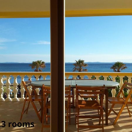 Deby Beach House Vir Εξωτερικό φωτογραφία