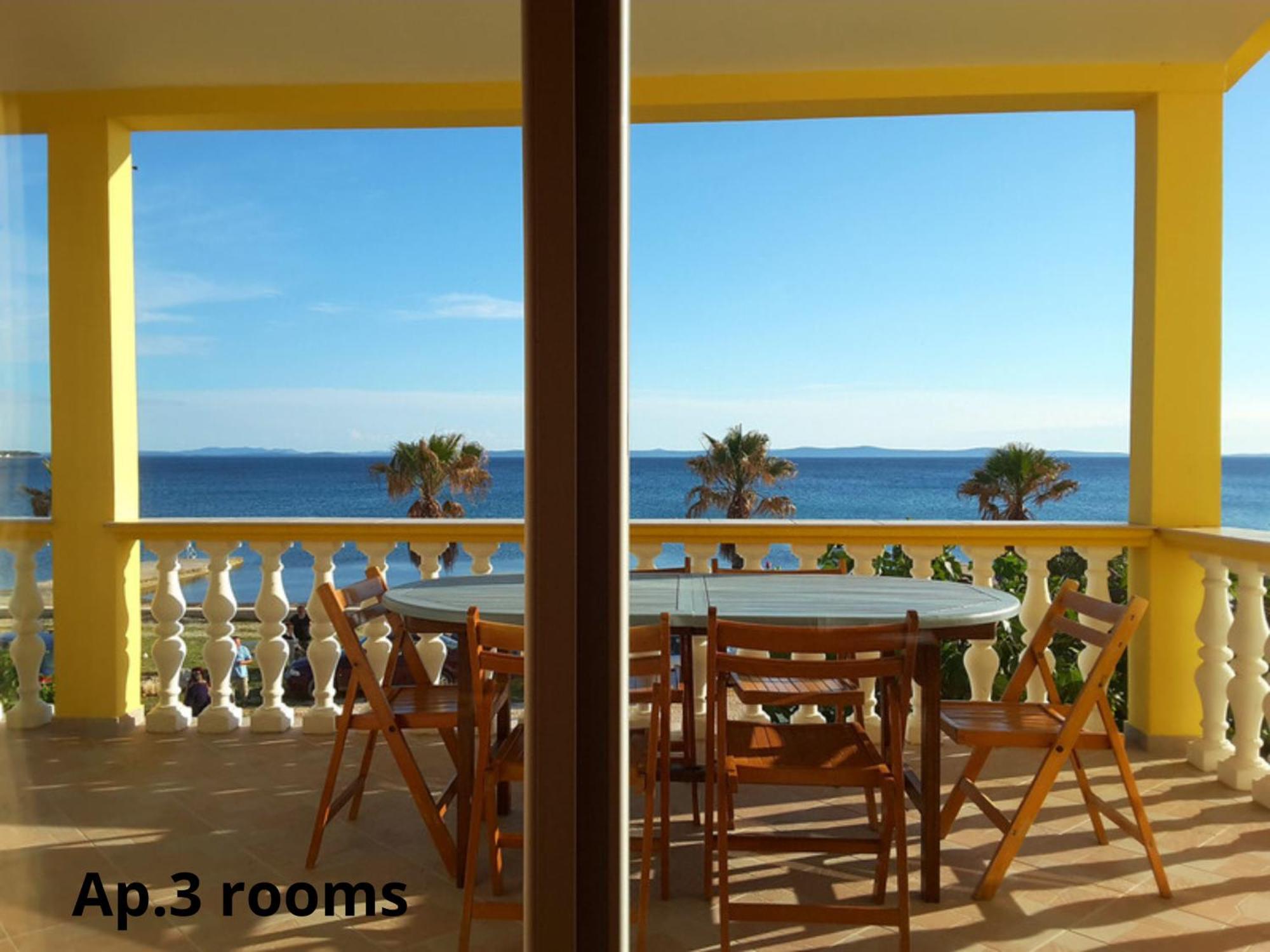 Deby Beach House Vir Εξωτερικό φωτογραφία